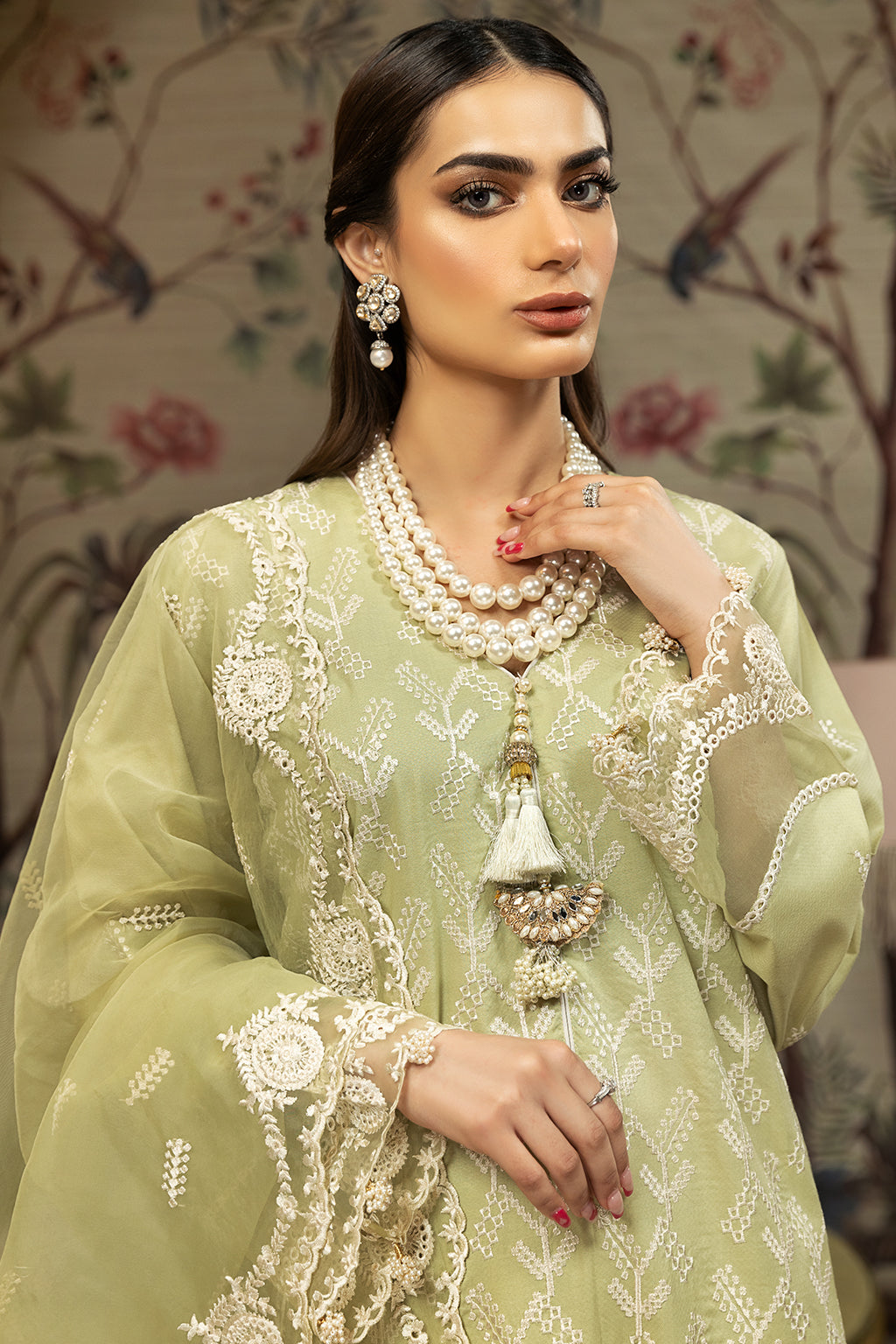 Elegance - ISABELLA