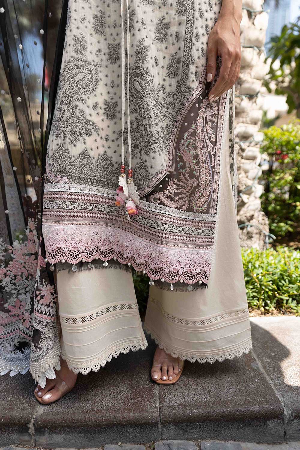 Sobia Nazir - Design 13A Luxury Lawn 2022 Unstitched