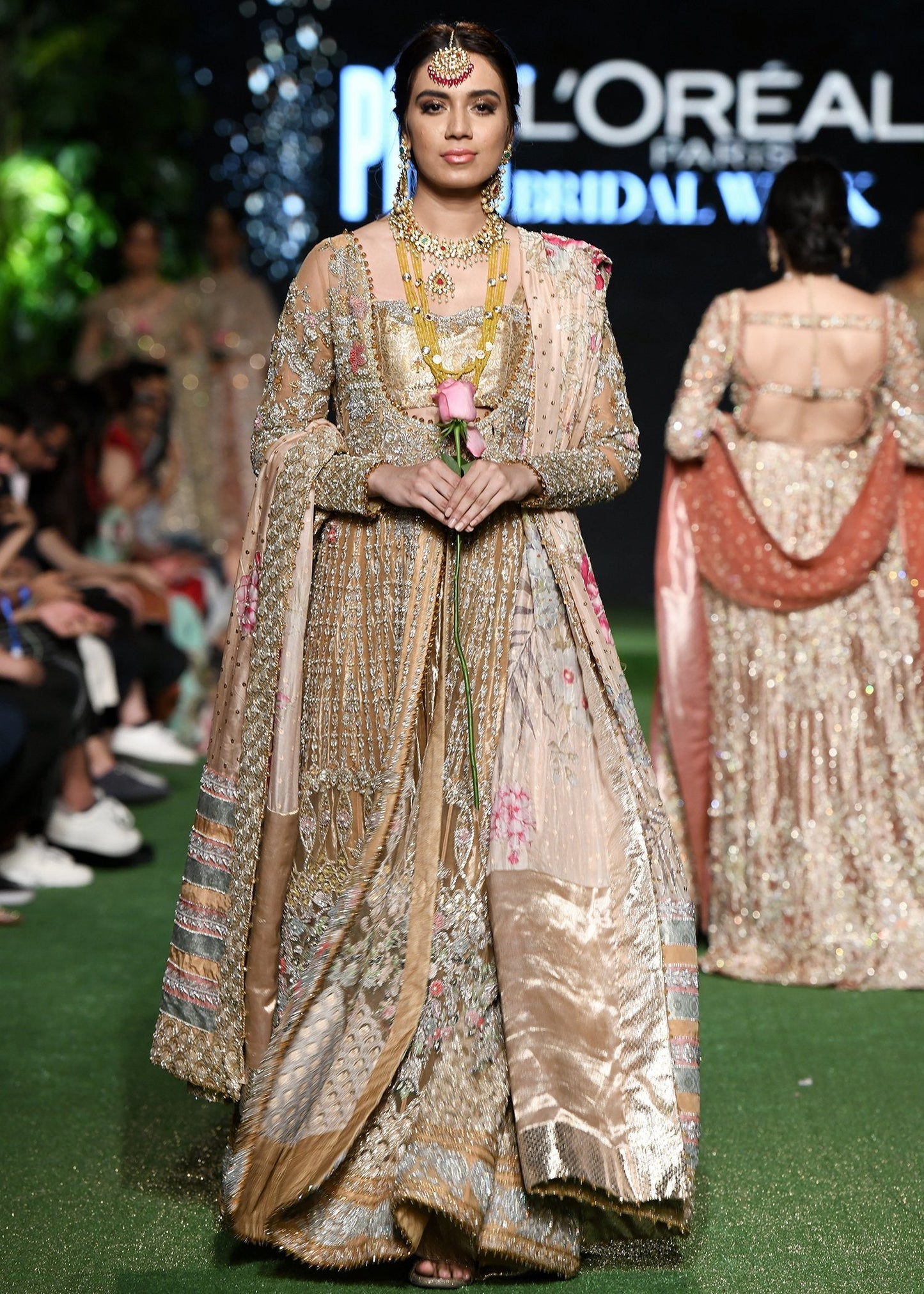 Saira Shakira - SUNBAL