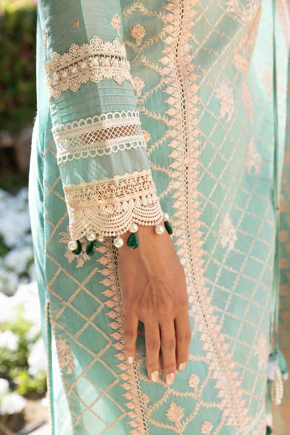 Sobia Nazir - Design 1B Luxury Lawn 2022 Unstitched