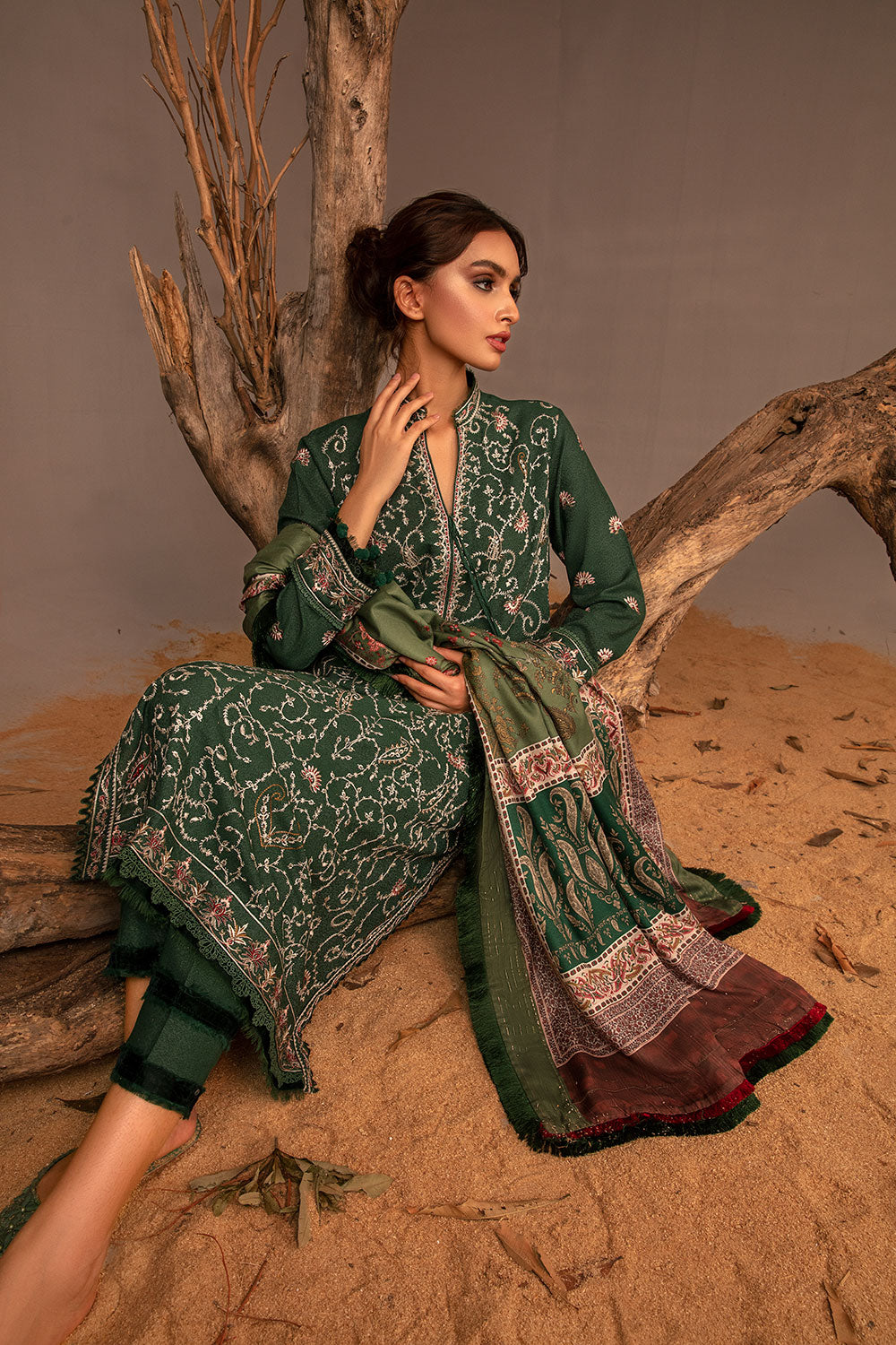 Sobia Nazir - Design 1B Autumn/Winter 2023 Unstitched