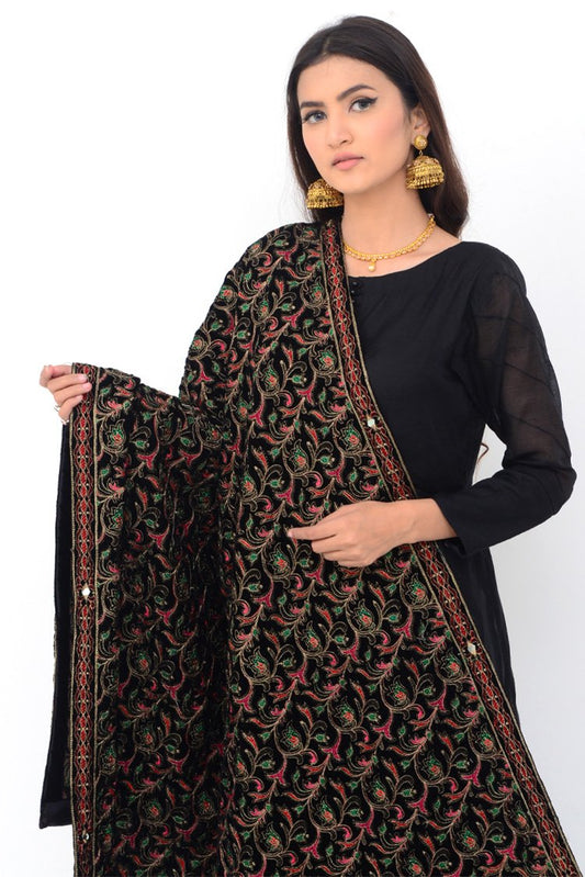 Ellena - Embroidered Velvet Shawl