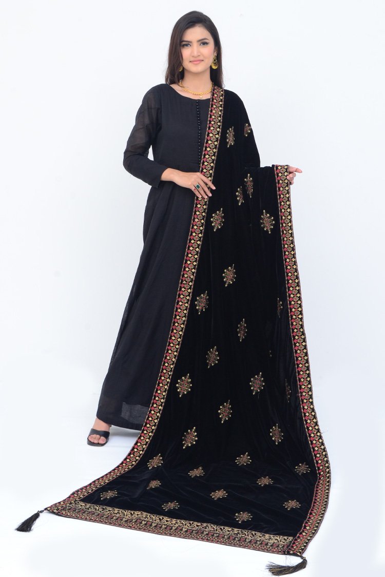 Ellena - Embroidered Velvet Shawl
