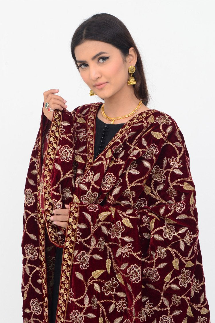 Ellena - Embroidered Velvet Shawl