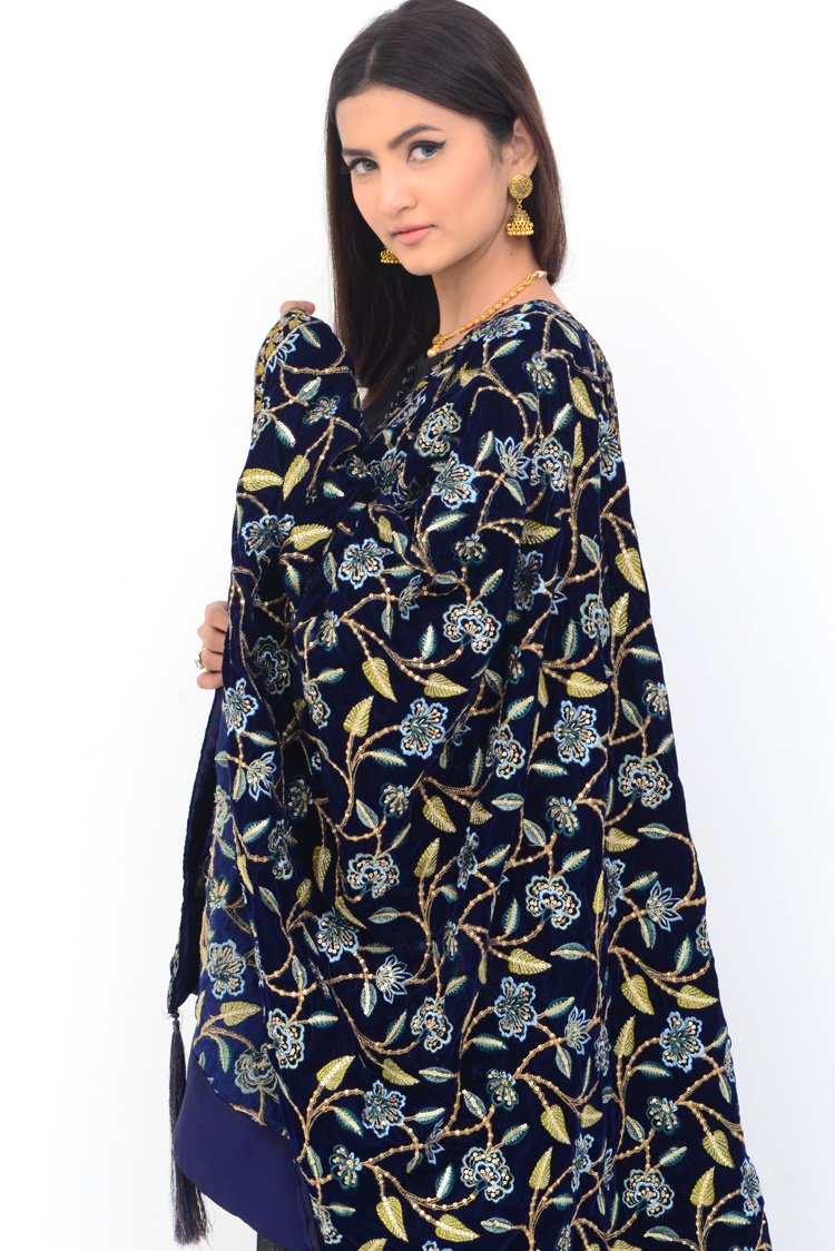 Ellena - Embroidered Velvet Shawl