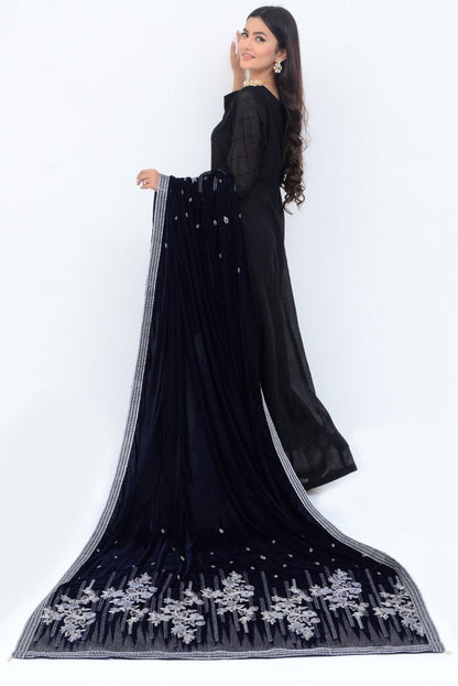 Ellena - Embroidered Velvet Shawl