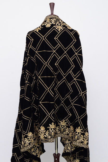 Ellena - Embroidered Velvet Shawl