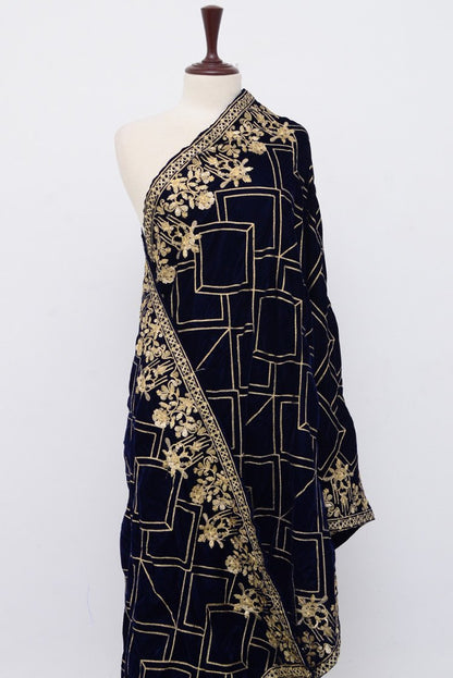 Ellena - Embroidered Velvet Shawl