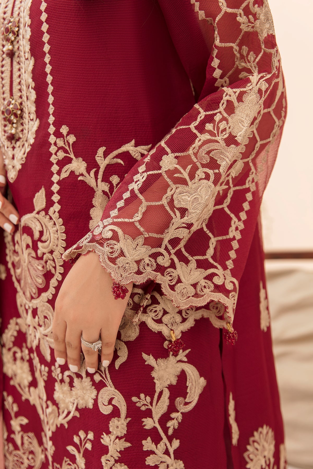 Elegance - NAAZ-A