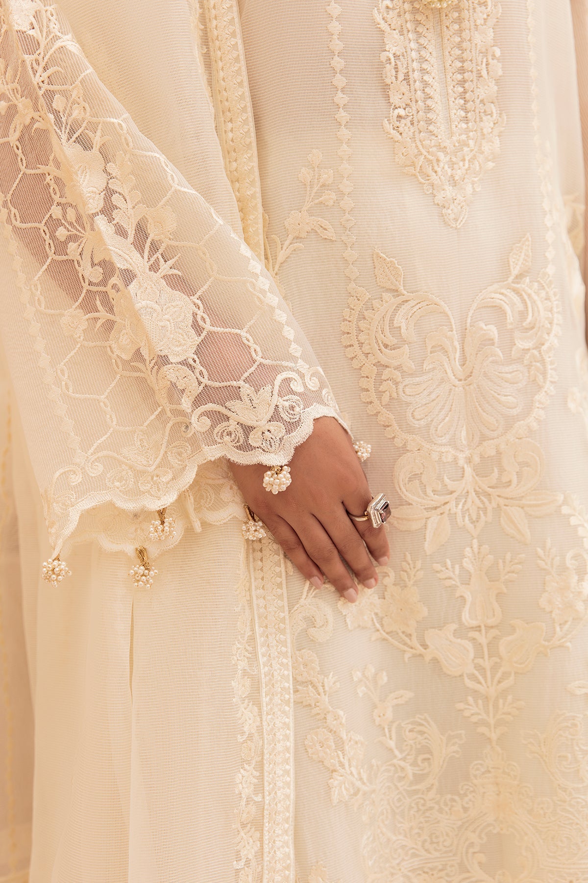 Elegance - NAAZ-B