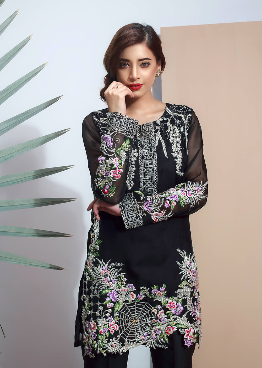 Carmin - Black Fleurs