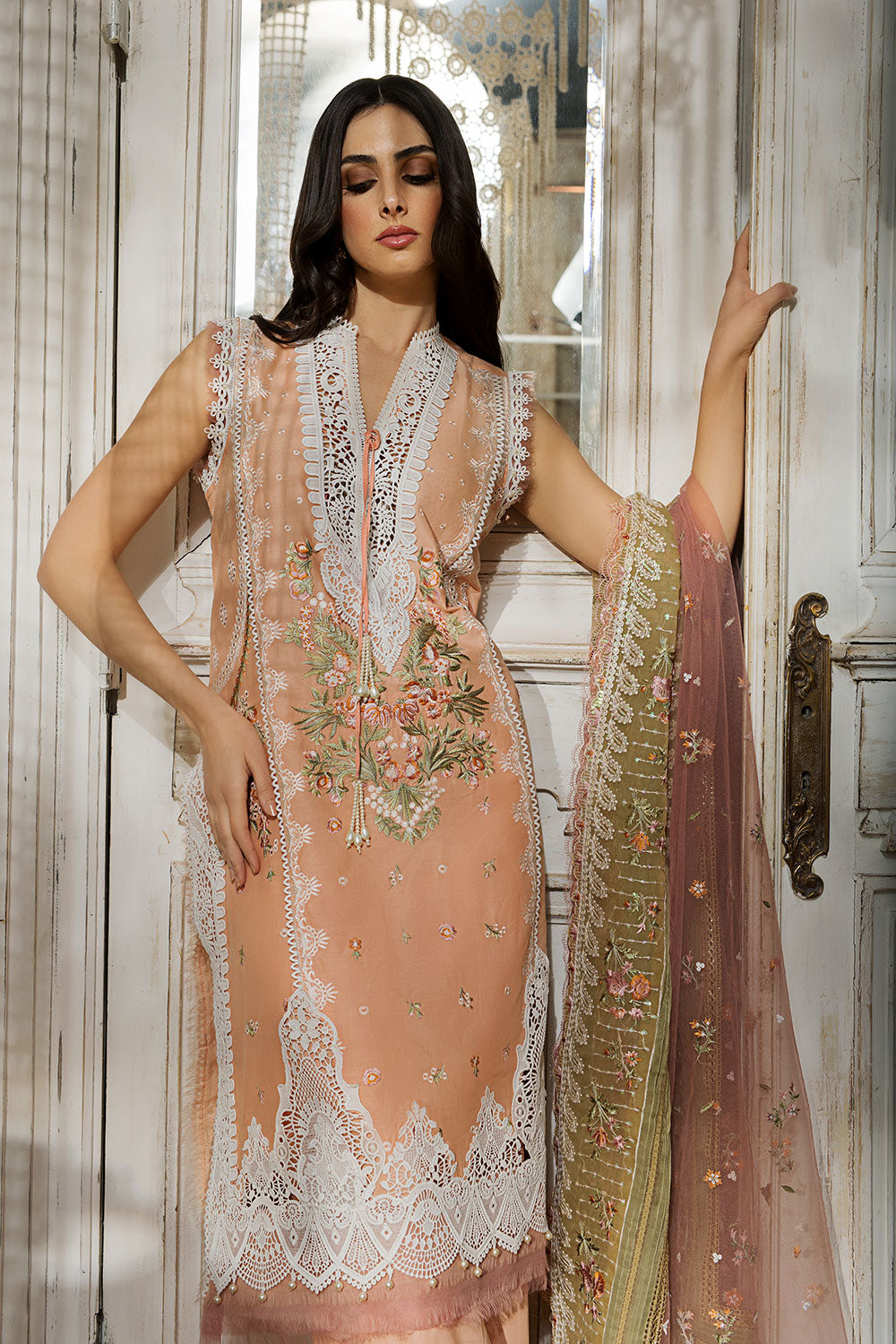 Sobia Nazir - Design 2A Luxury Lawn 2023 Unstitched