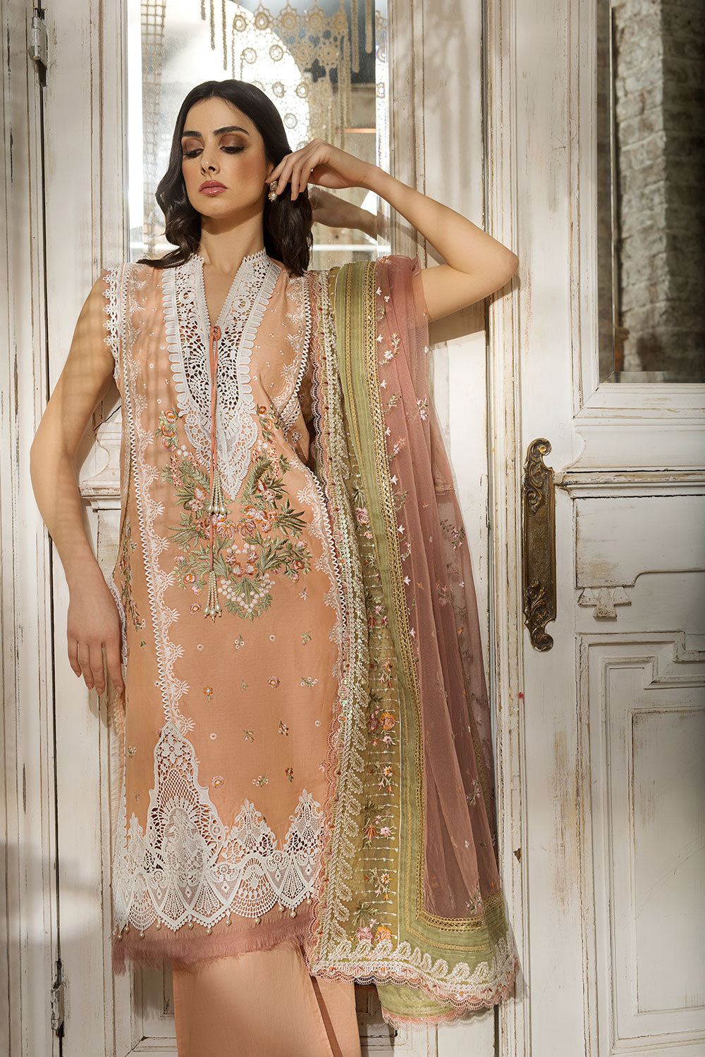 Sobia Nazir - Design 2A Luxury Lawn 2023 Unstitched