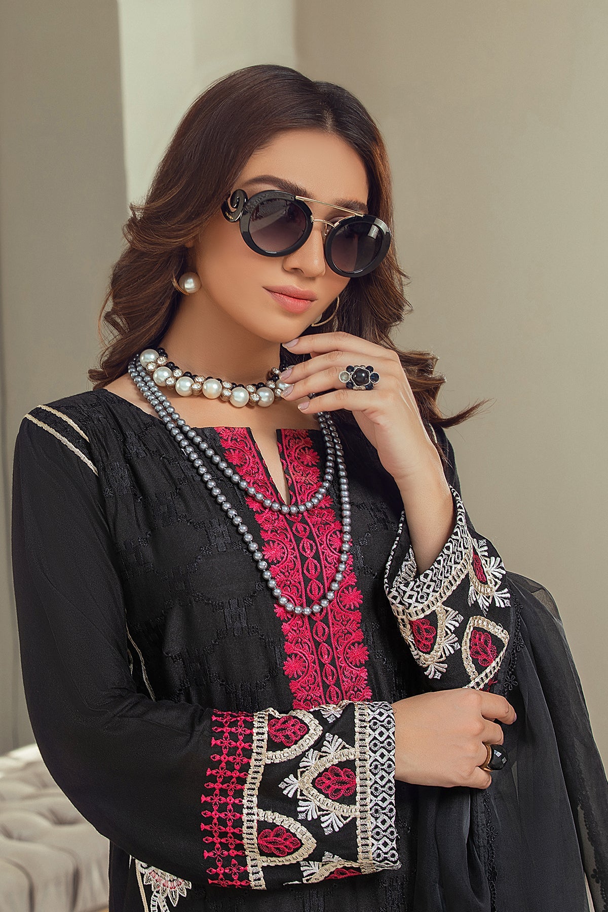Elegance - ANBAR