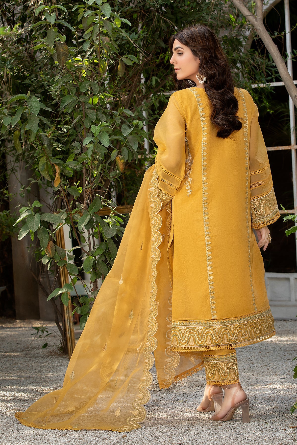 Elegance - ARYA