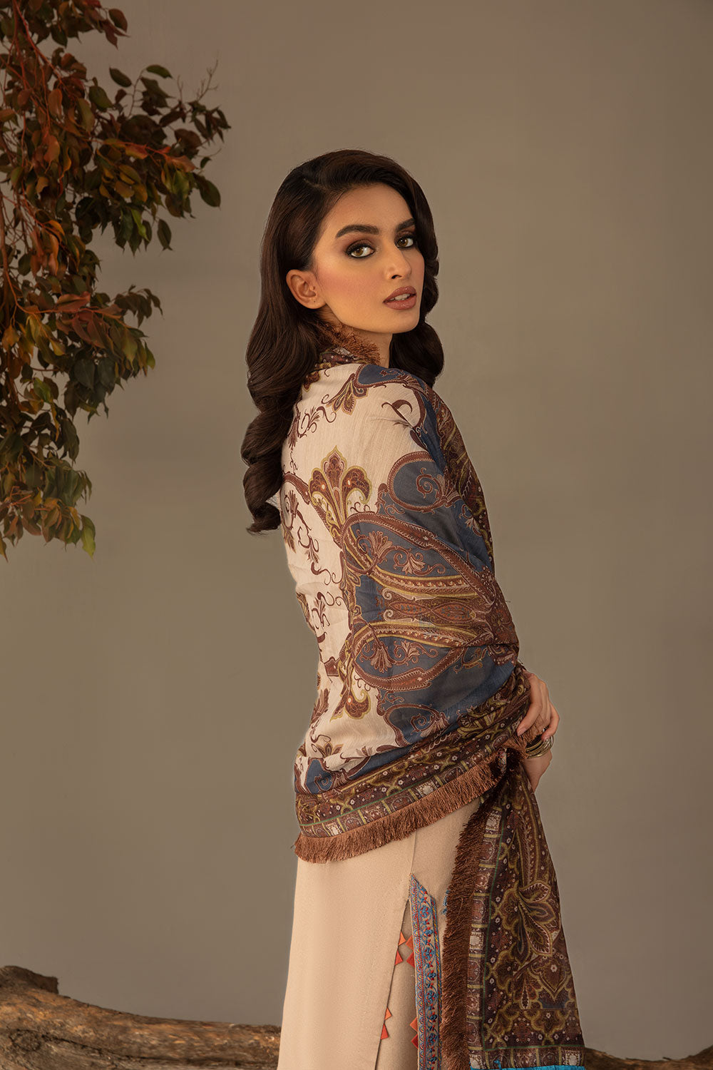 Sobia Nazir - Design 3B Autumn/Winter 2023 Unstitched