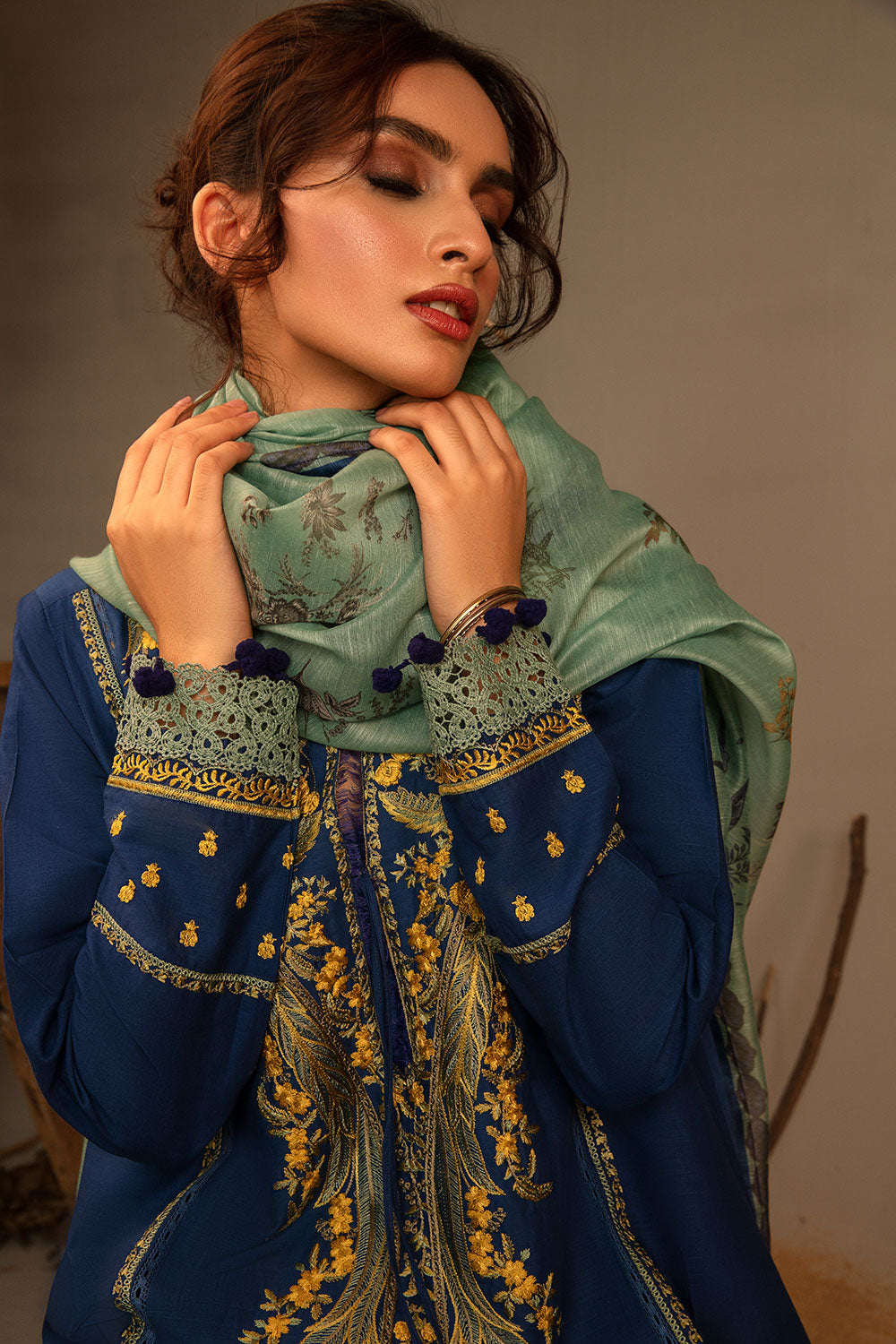 Sobia Nazir - Design 4A Autumn/Winter 2023 Unstitched