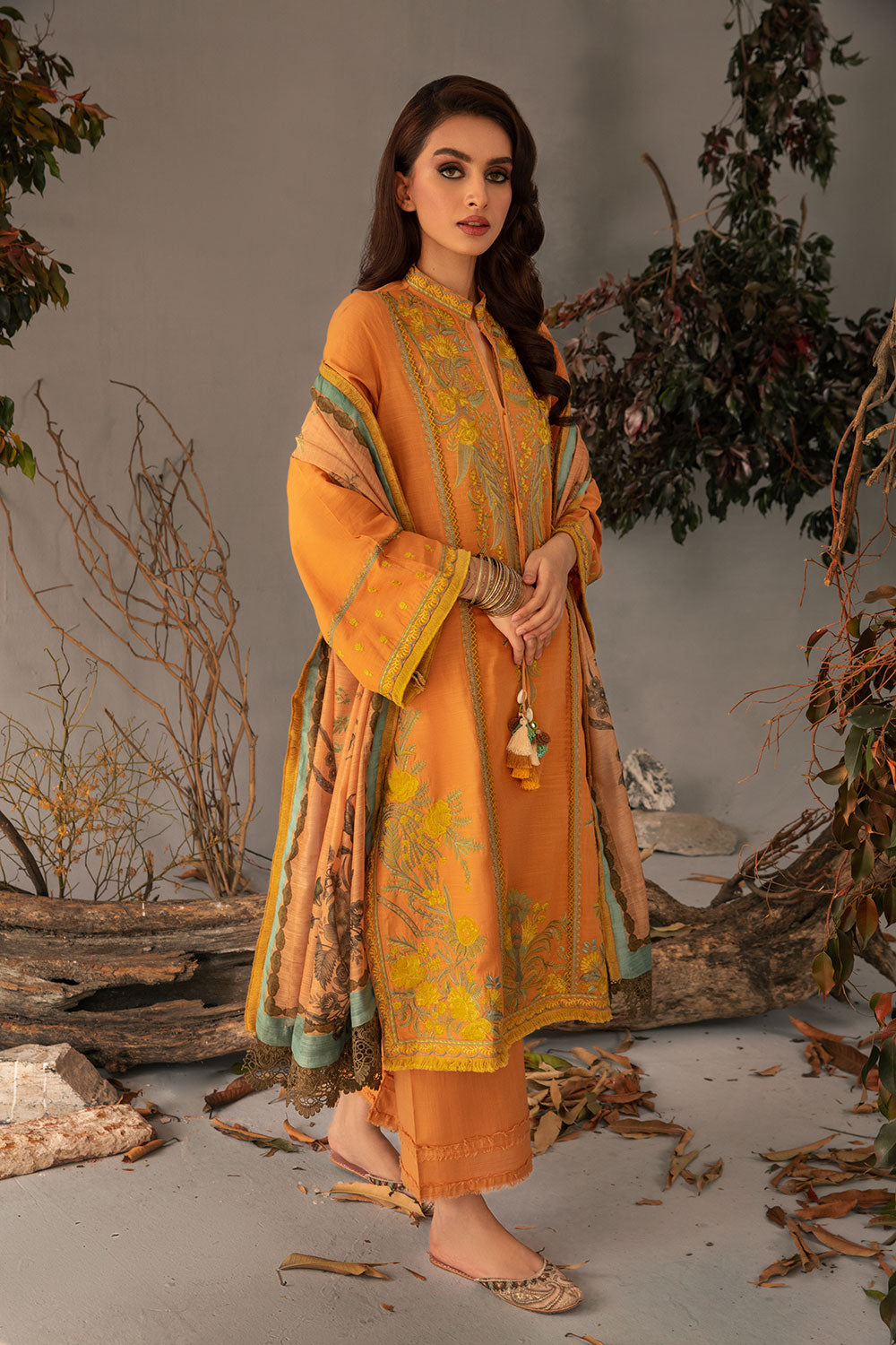 Sobia Nazir - Design 4B Autumn/Winter 2023 Unstitched