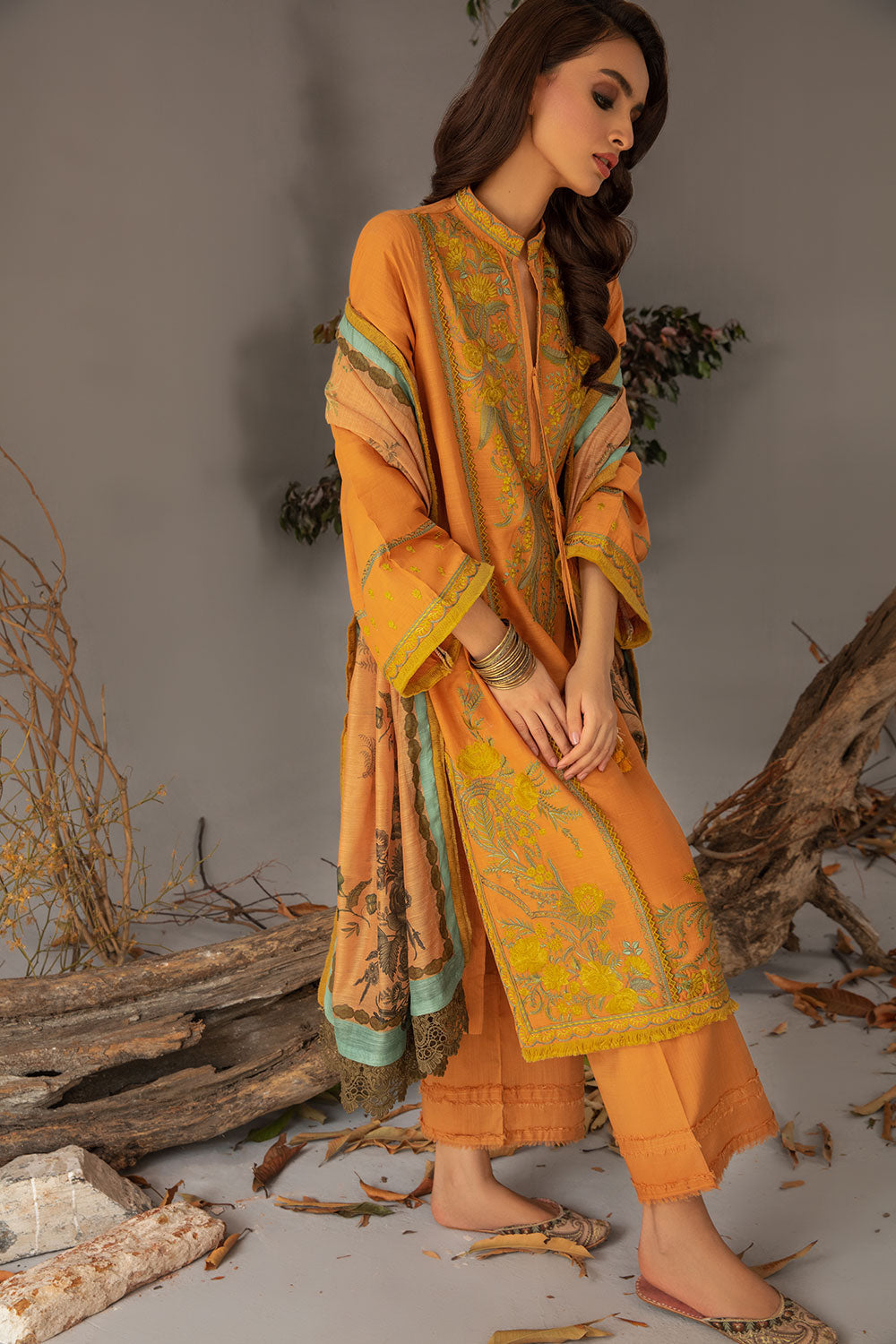 Sobia Nazir - Design 4B Autumn/Winter 2023 Unstitched