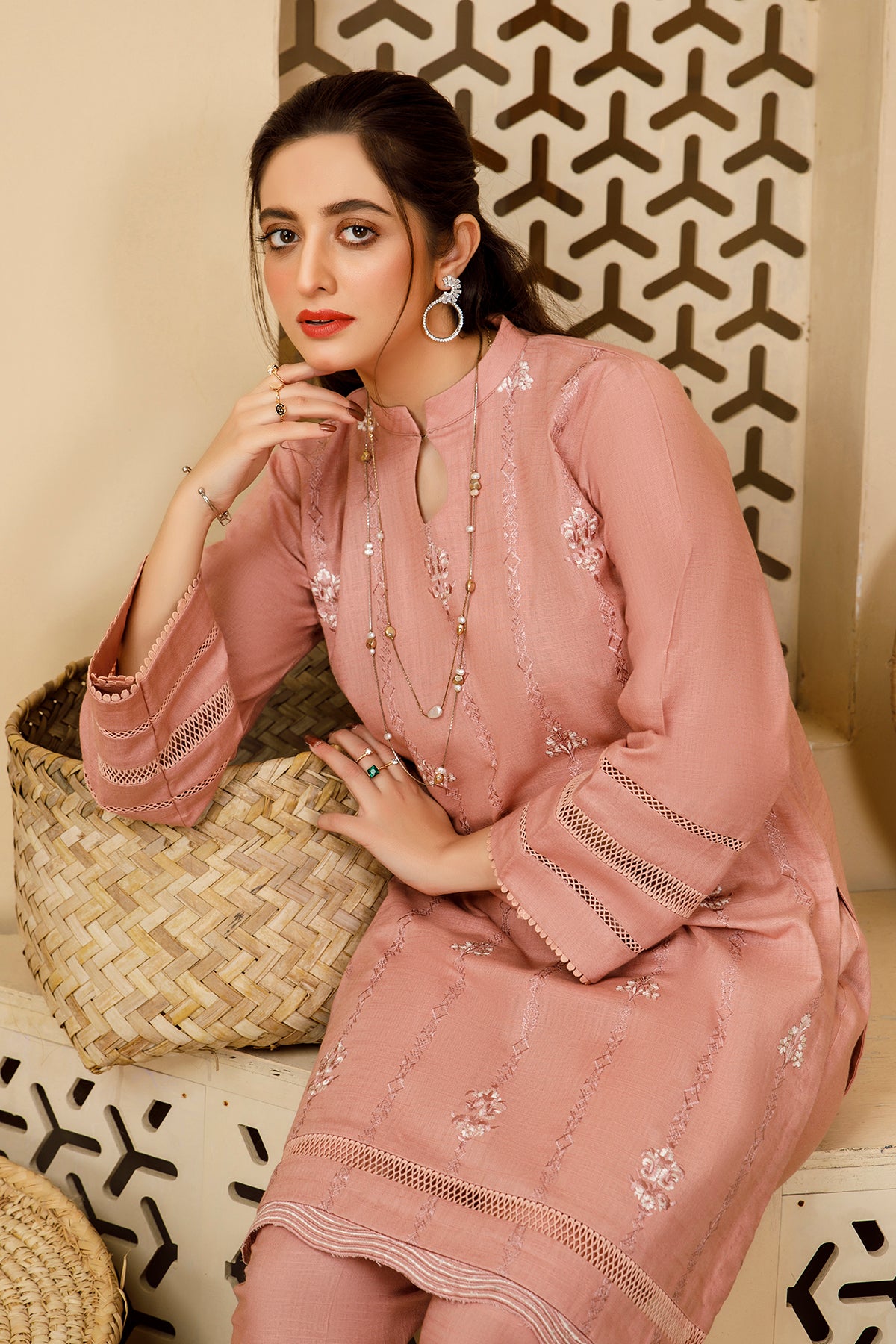 Elegance - LILLY