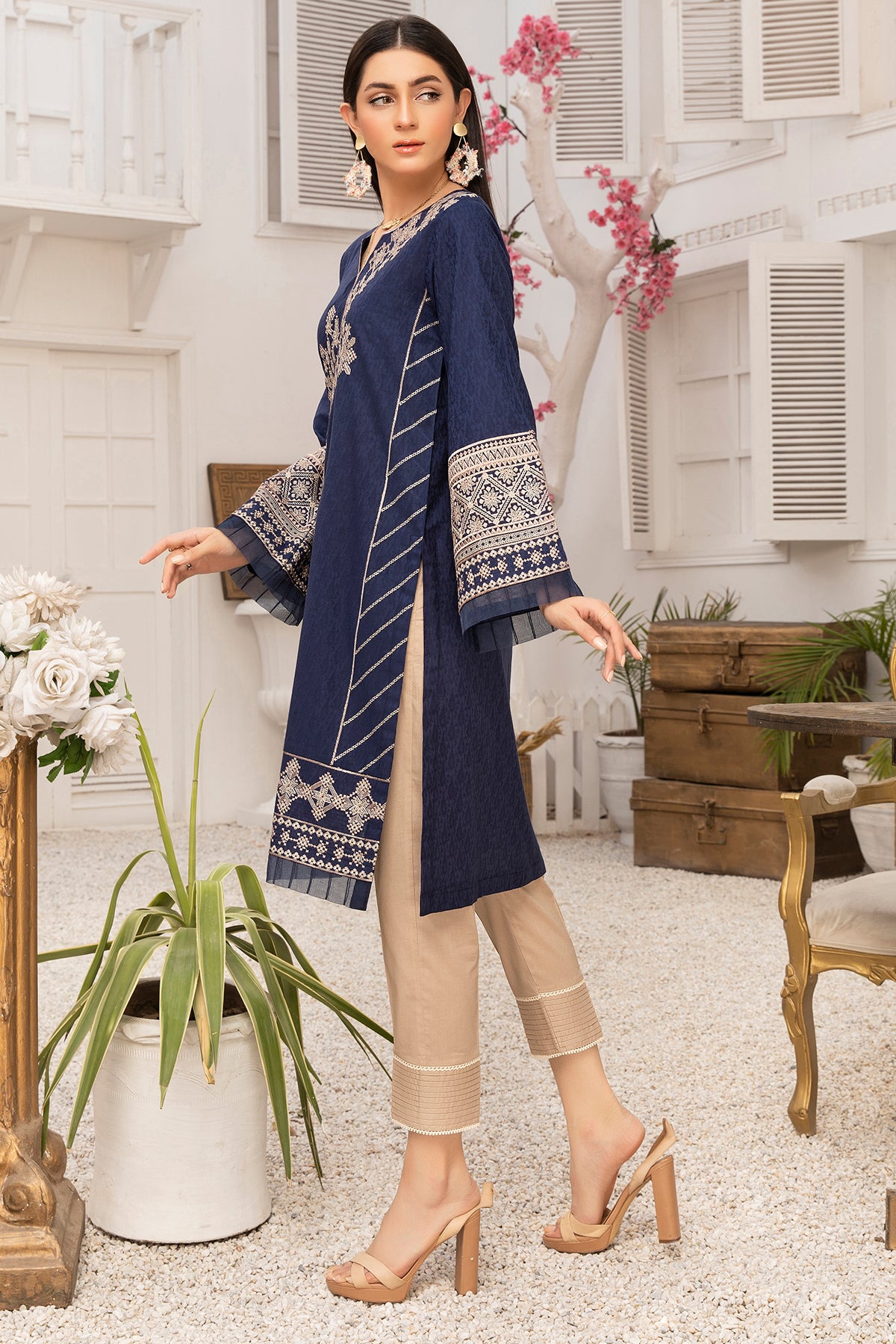 Elegance - NEELAM