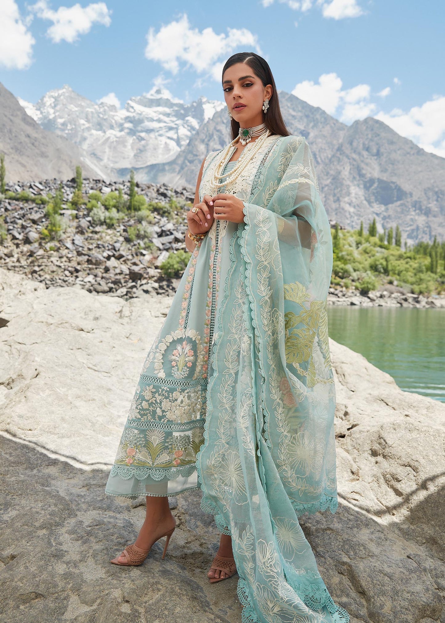 Crimson - Chikkankari Affair - D2 A