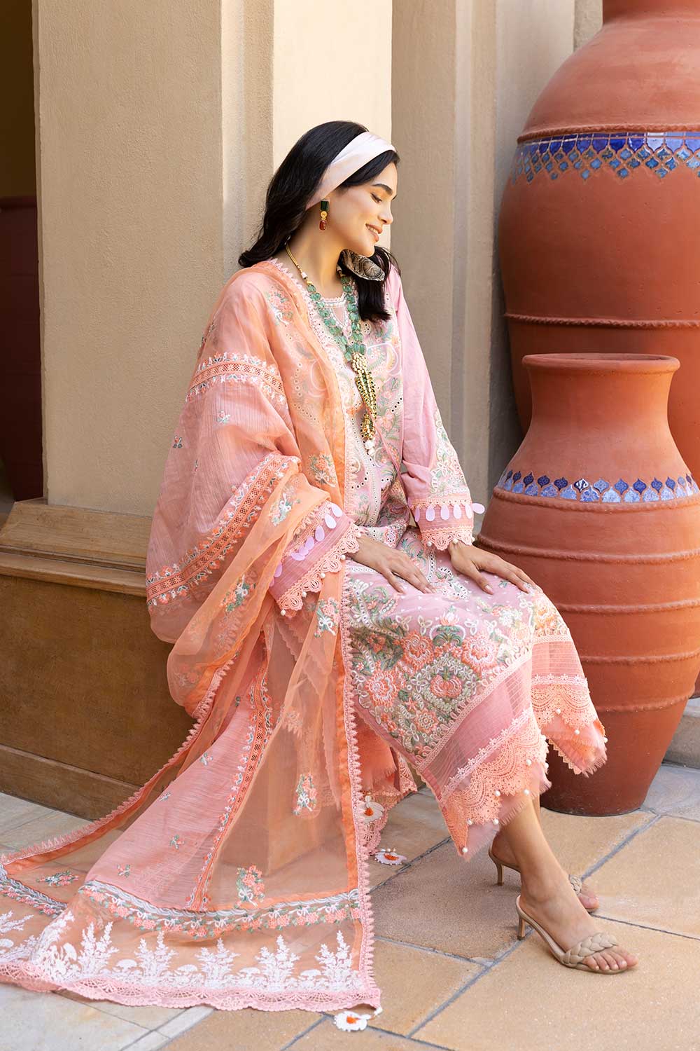 Sobia Nazir - Design 8A Luxury Lawn 2022 Unstitched