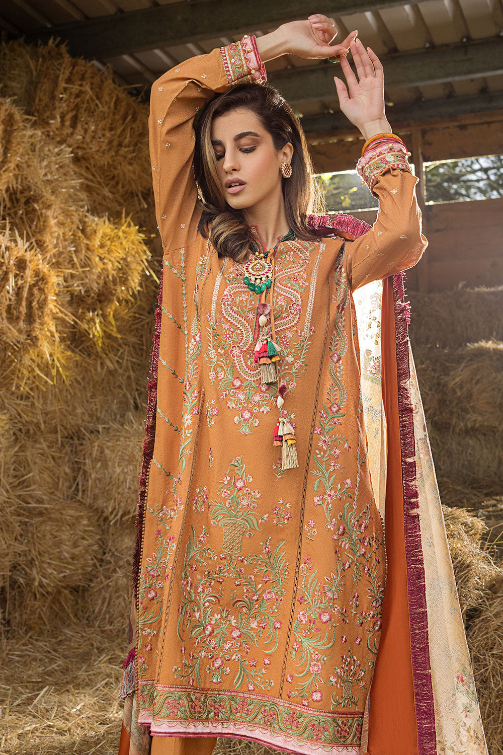 Sobia Nazir - Design 4A Autumn/Winter 2022 Unstitched