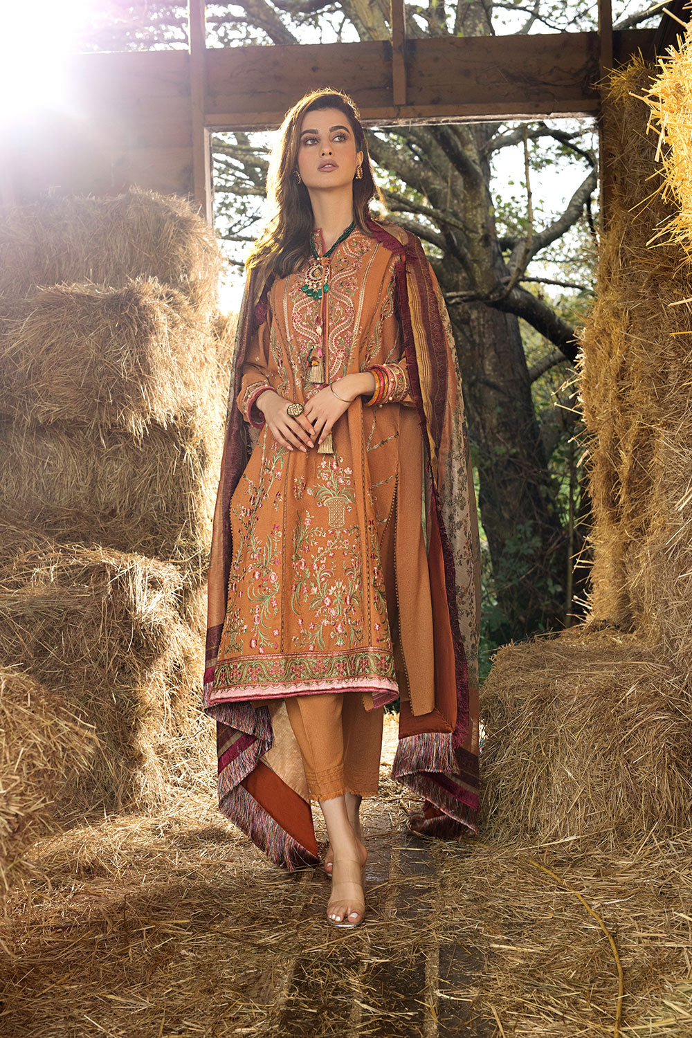 Sobia Nazir - Design 4A Autumn/Winter 2022 Unstitched