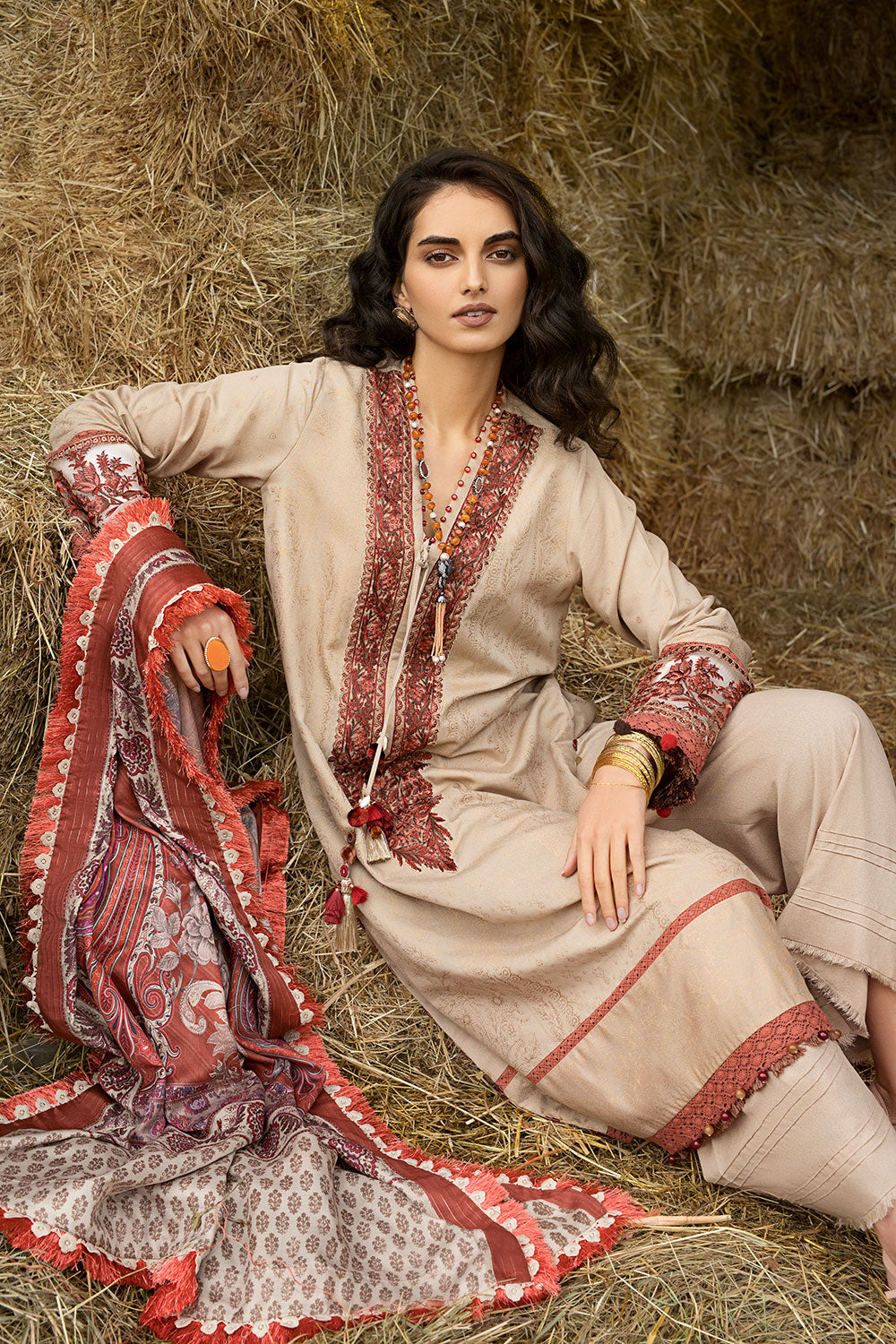 Sobia Nazir - Design 10B Autumn/Winter 2022 Unstitched