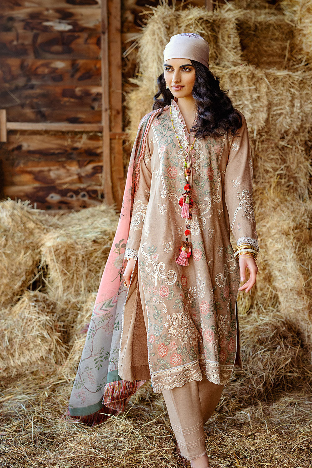 Sobia Nazir - Design 5A Autumn/Winter 2022 Unstitched