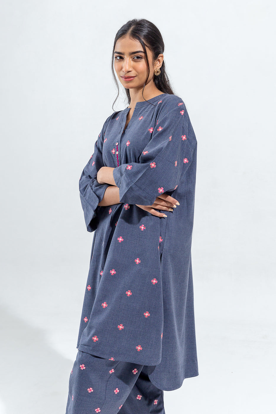 Beechtree - 2 PIECE EMBROIDERED CHAMBRAY SUIT (PRET)