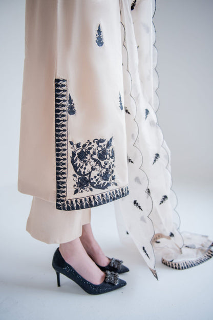 Candy Closet - Beige Glow (3 PC)