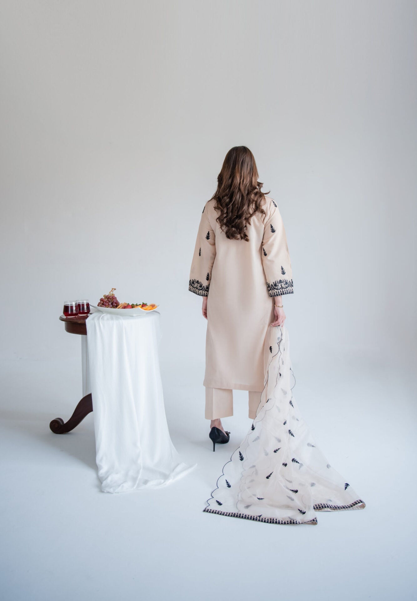 Candy Closet - Beige Glow (3 PC)