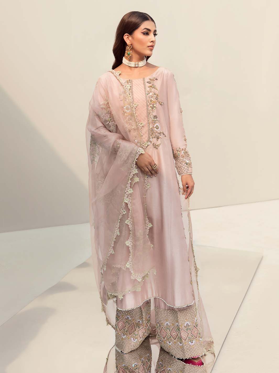 Abeera Usman - Bnafshi Pink