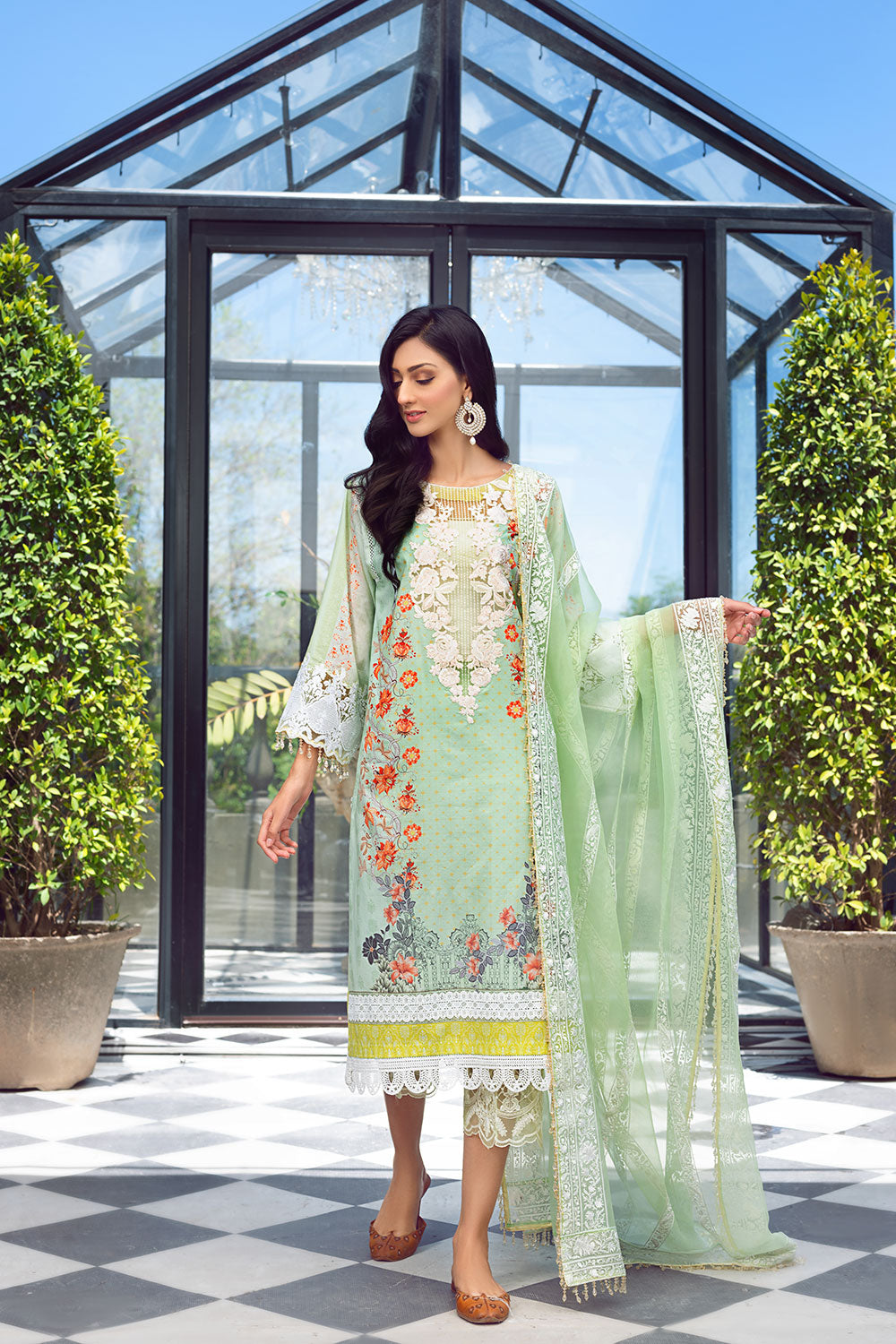 Lyla - Design 10 Luxury Lawn 2021