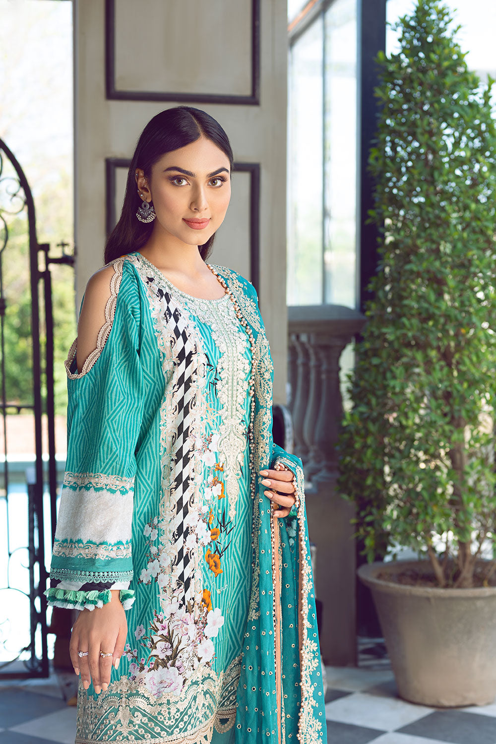 Lyla - Design 7 Luxury Lawn 2021