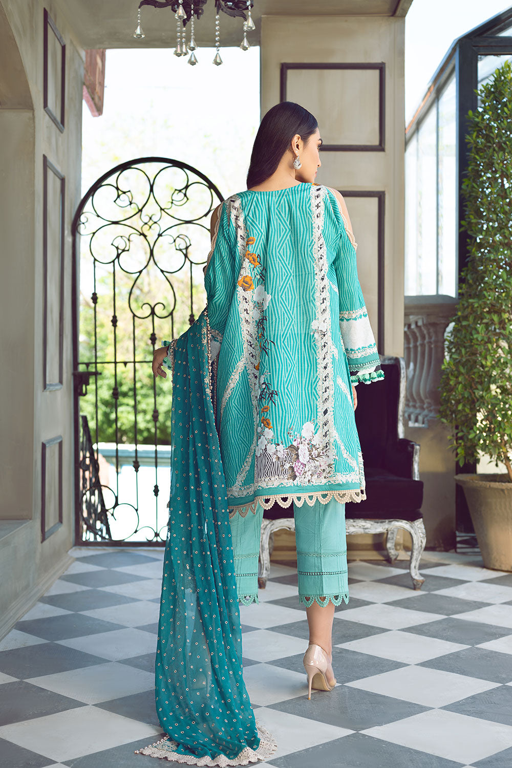 Lyla - Design 7 Luxury Lawn 2021