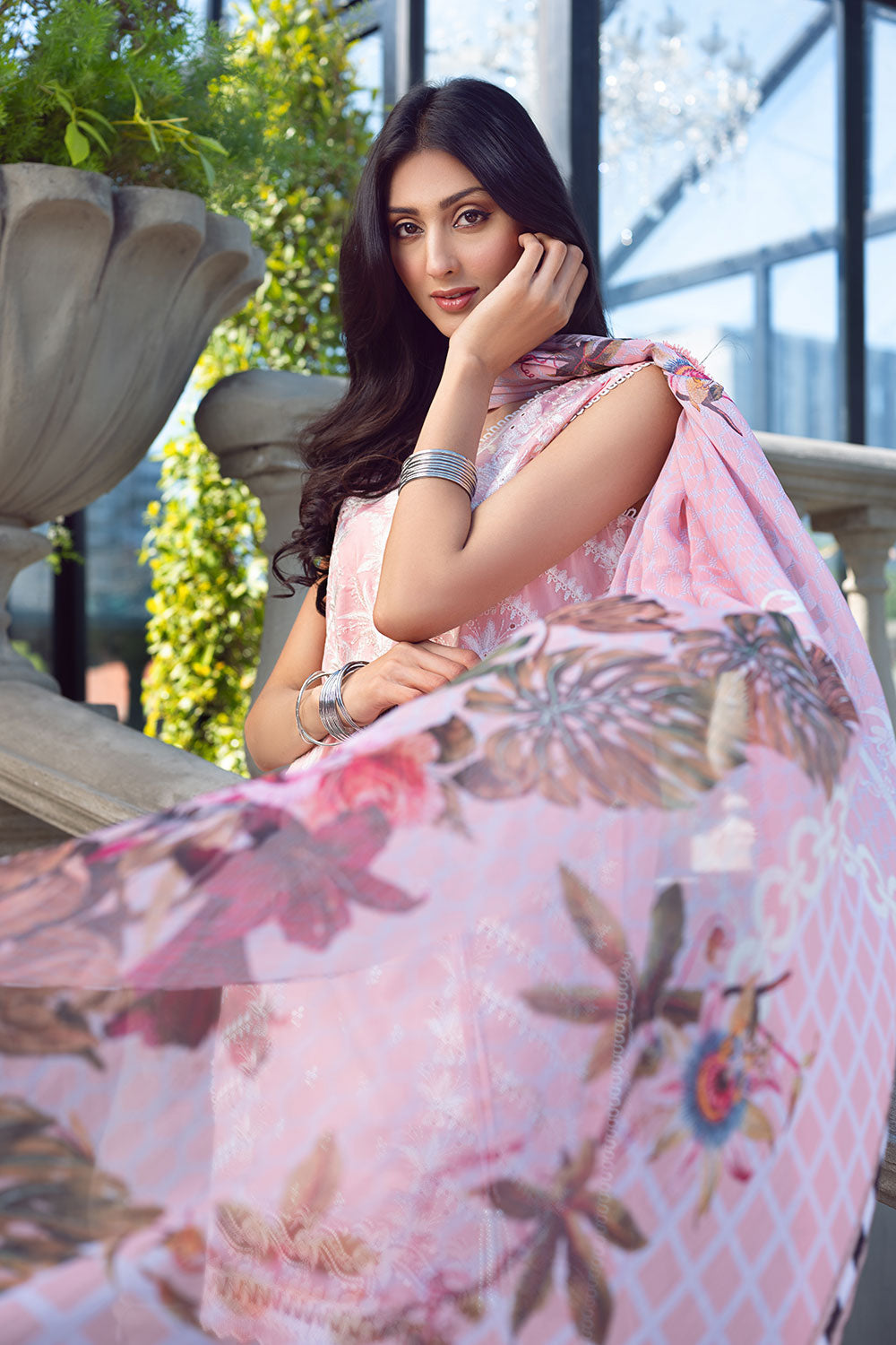 Lyla - Design 6 Luxury Lawn 2021