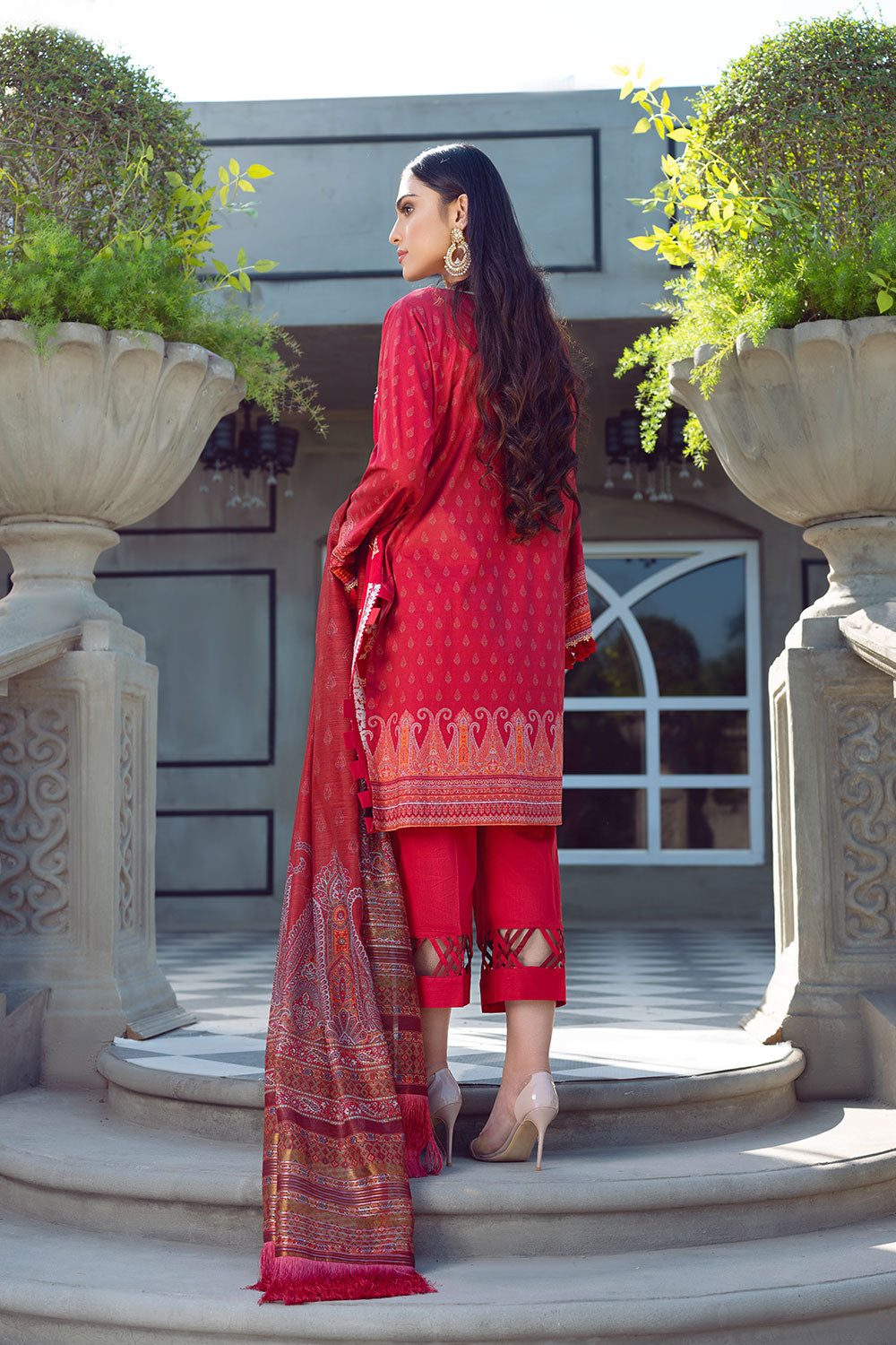 Lyla - Design 1 Luxury Lawn 2021
