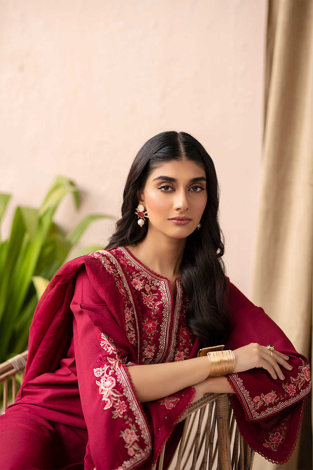 Elegance - MEHNA
