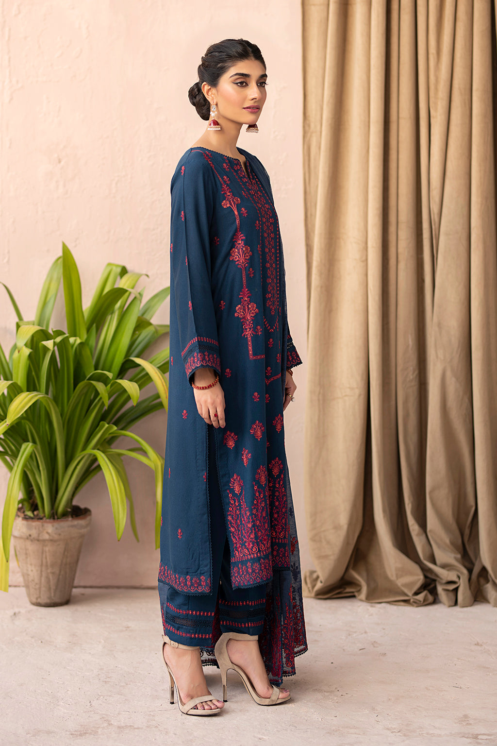 Elegance - ZAREEN