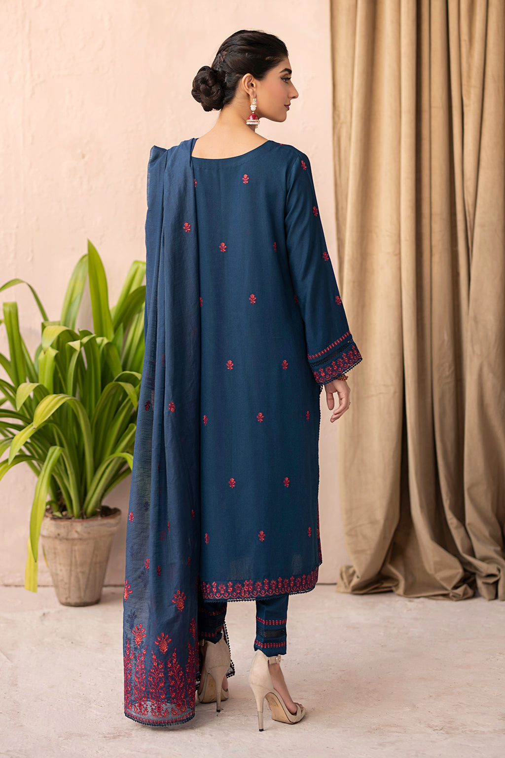 Elegance - ZAREEN