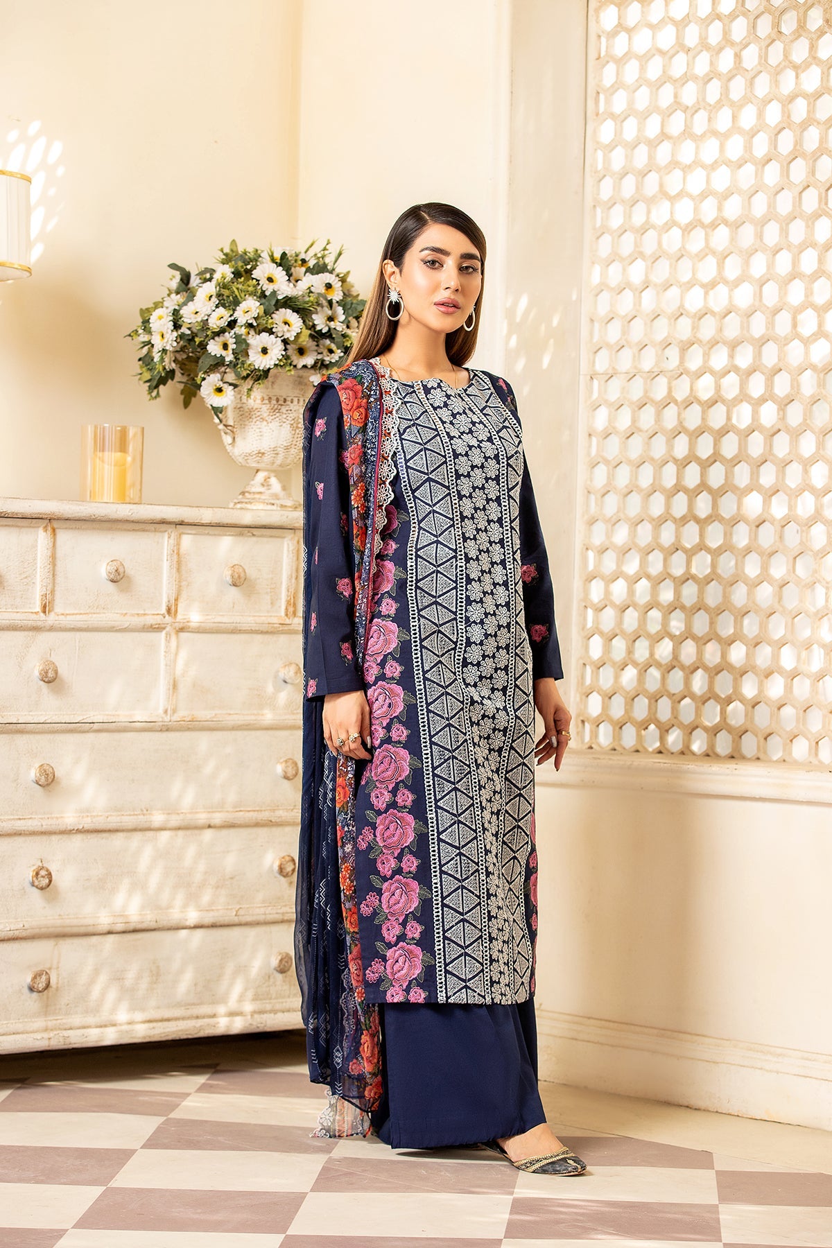 Kayseria - 3 Piece Cotton Lawn Suit