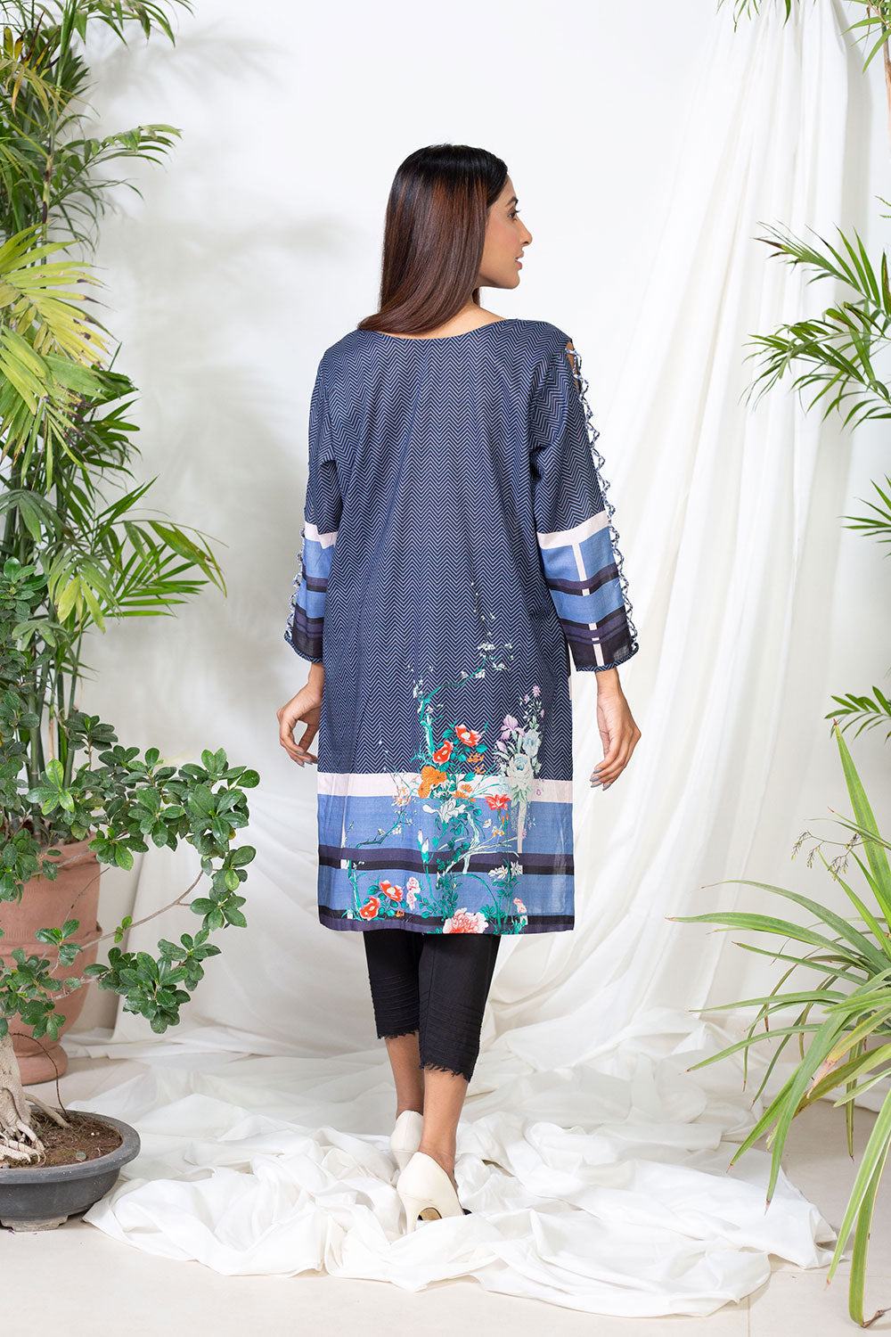 Lyla - Printed Lawn Kurta (LP21011B)