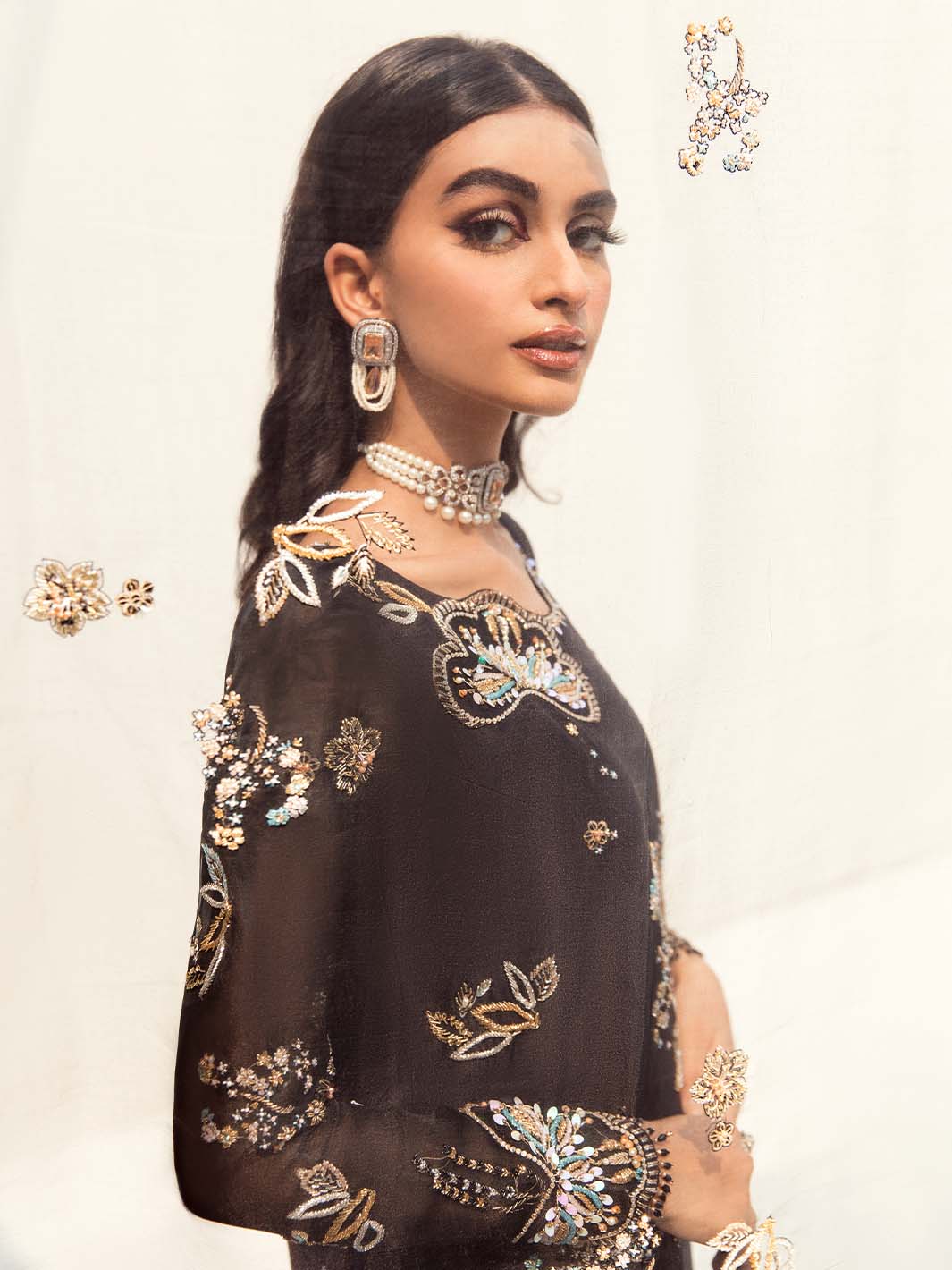 Abeera Usman - Hot Black