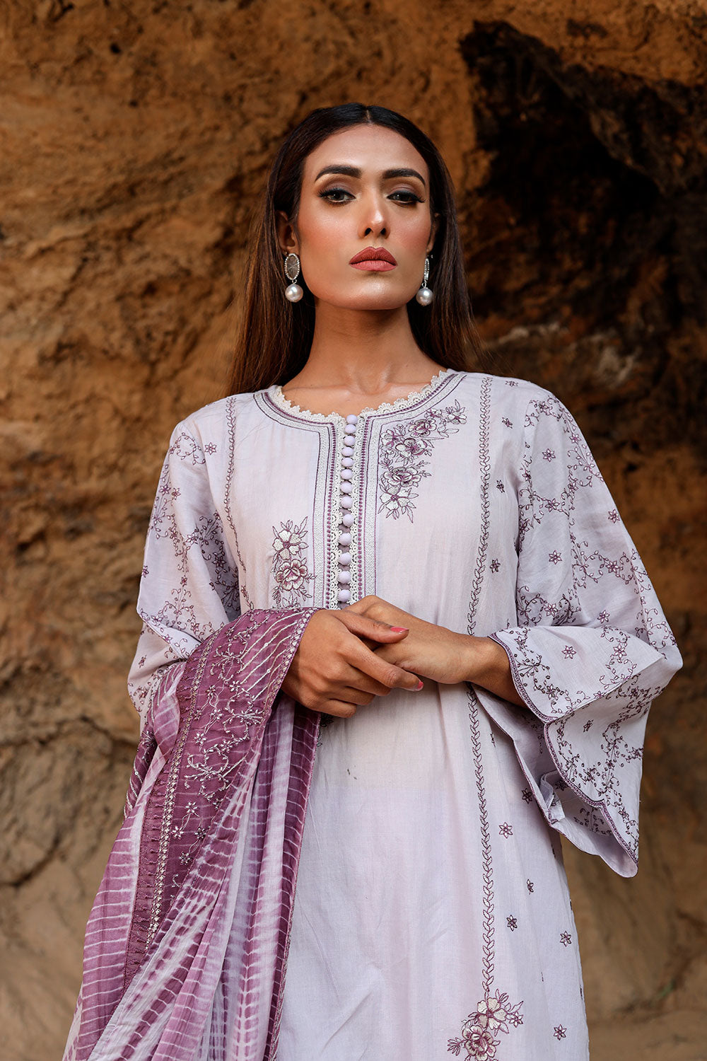 Lyla - Design 07 Embroidered Lawn’22