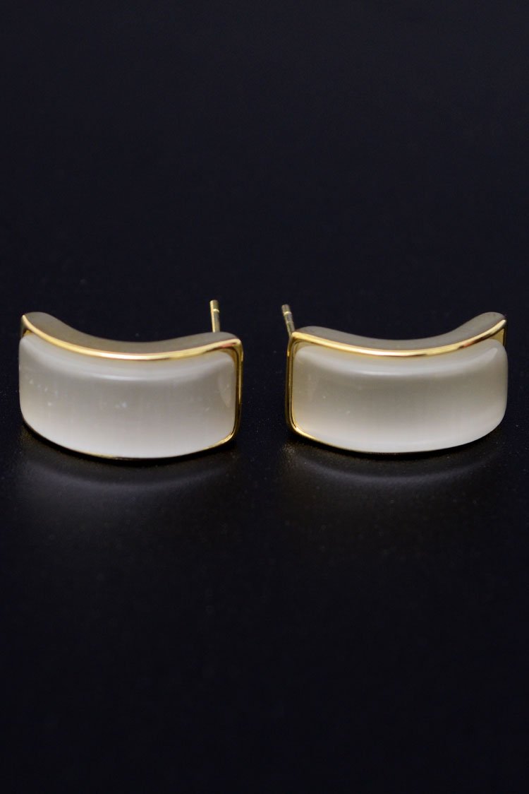 Ellena - Rectangle Pearl Stud Earings