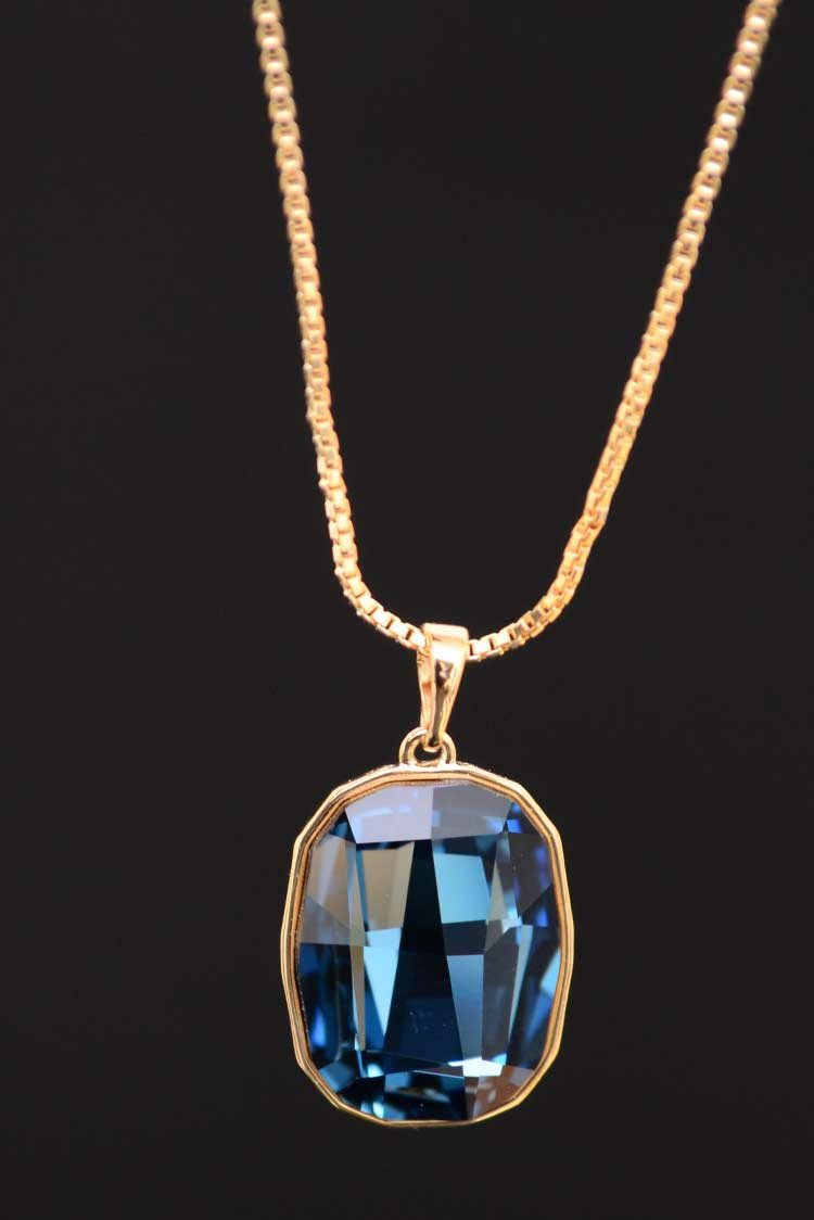 Ellena - Stone Pendant Necklace