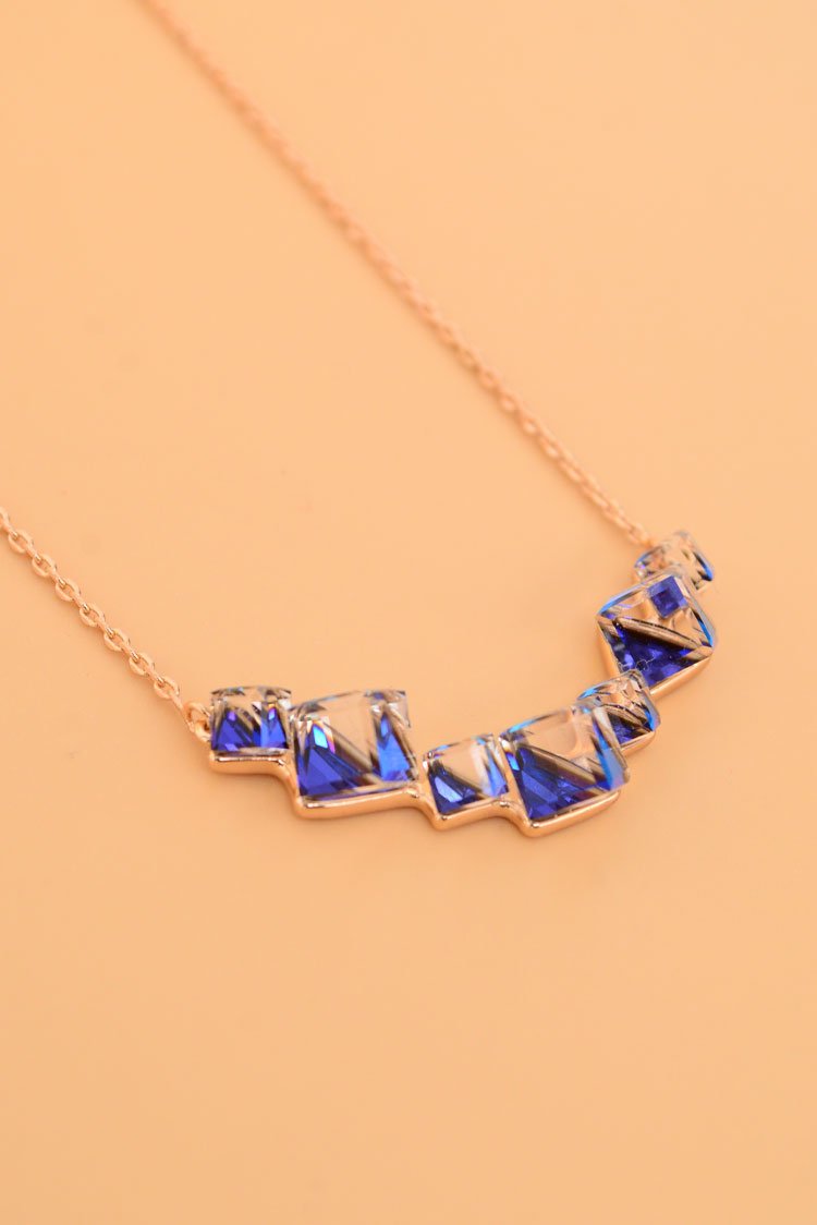 Ellena - Stone Bezel Necklace